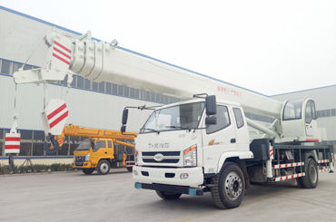山東小型吊車(chē)未來(lái)8年的發(fā)展形勢(shì)解析